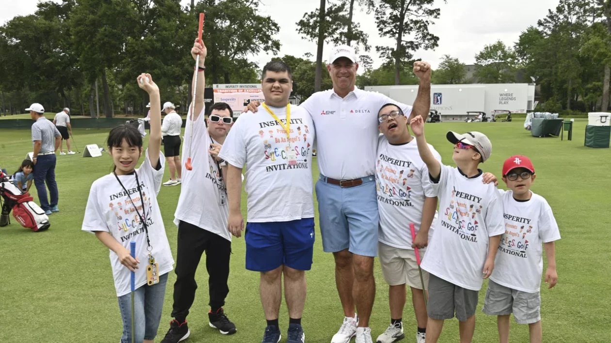 kids with special needs enjoying a day out on the golf course