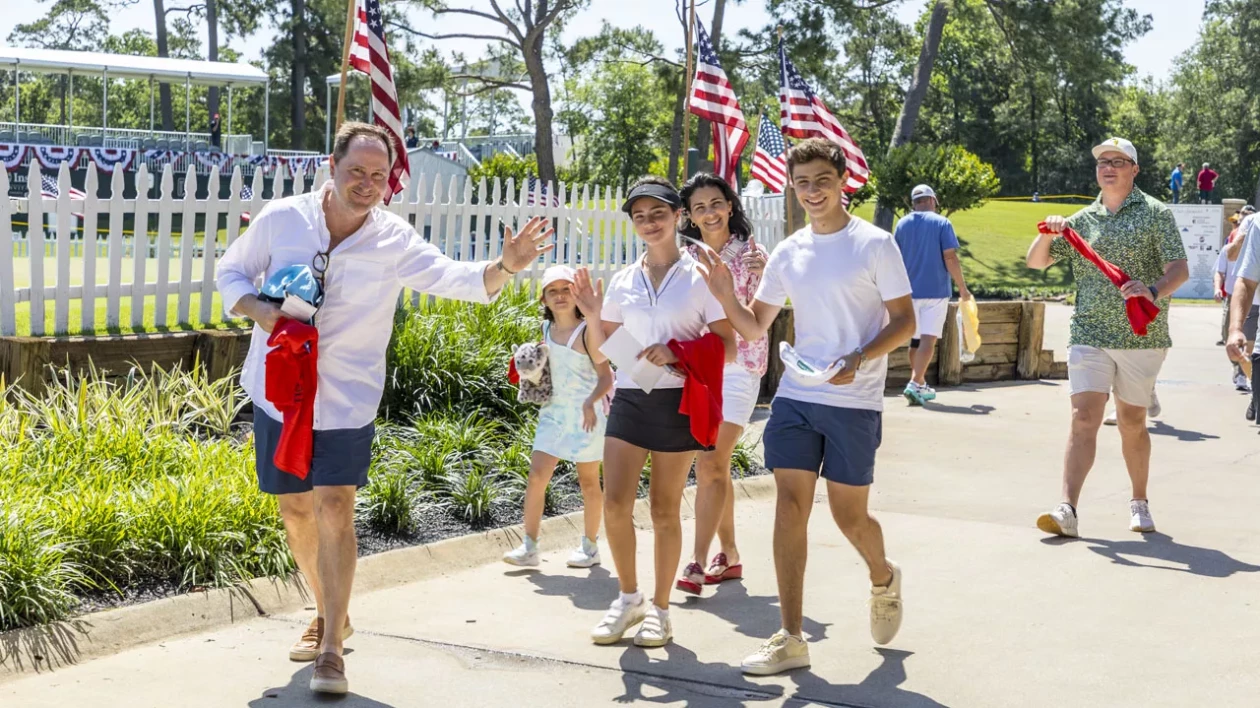 family enjoying Folds of Honor Saturday